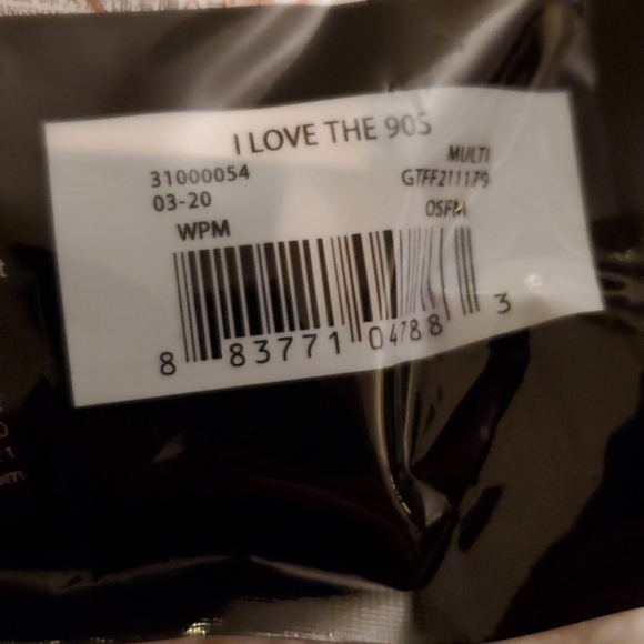 NEW "I Love The 90s" 5pk Face Coverings with Five Different Designs 550 - Picture 4 of 5